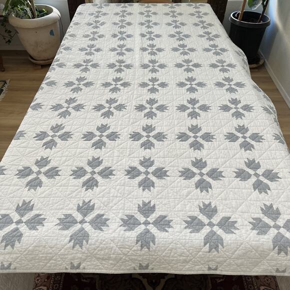 Bee & Willow Other - Bee & Willow Neutral White & Gray Full Queen Quilted Coverlet Cotton